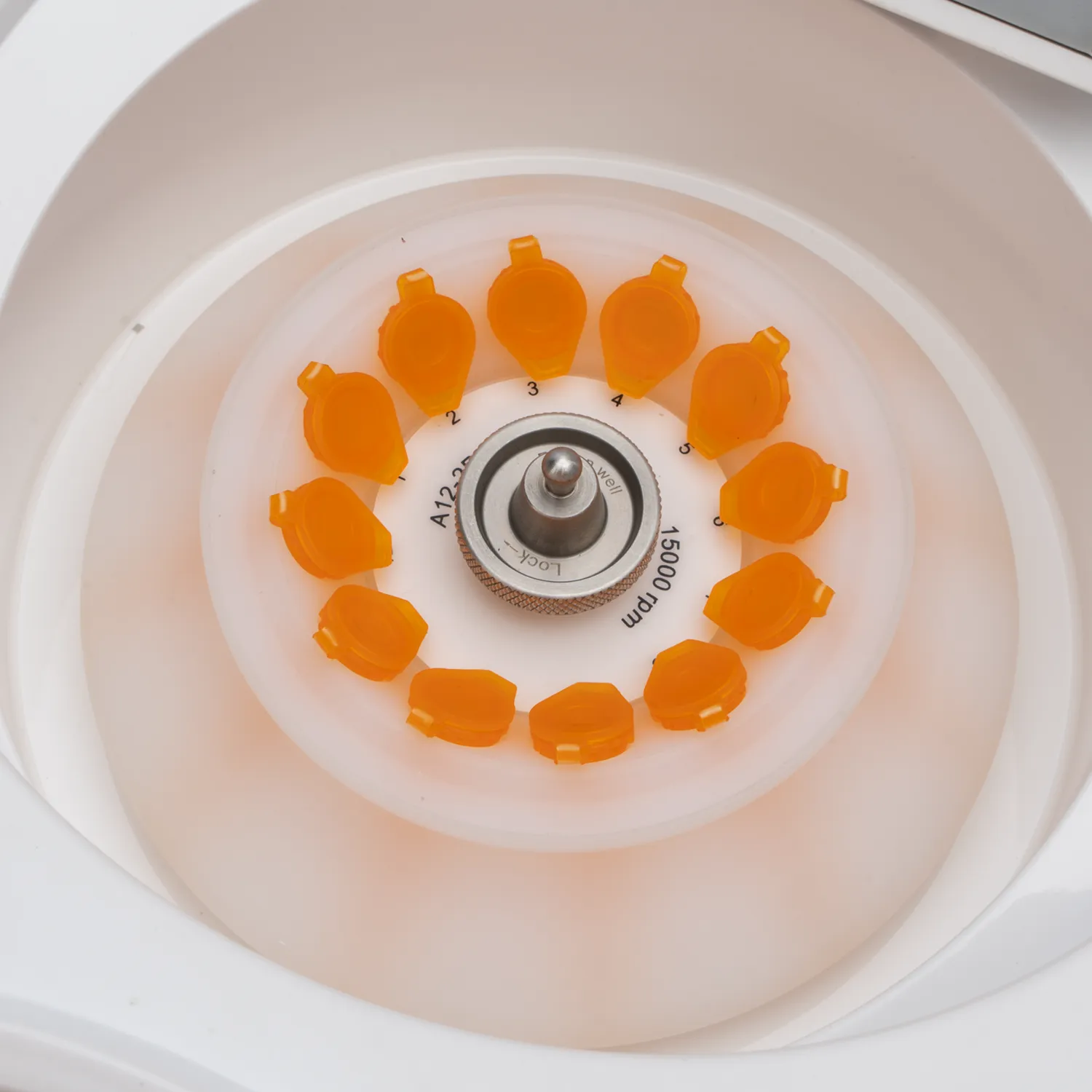 D2012S MICROCENTRIFUGEUSES À GRANDE VITESSE DLAB® 15000RPM
